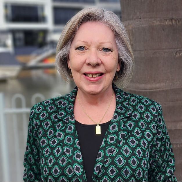 Helen Rapson - Peninsula Funeral Celebrant